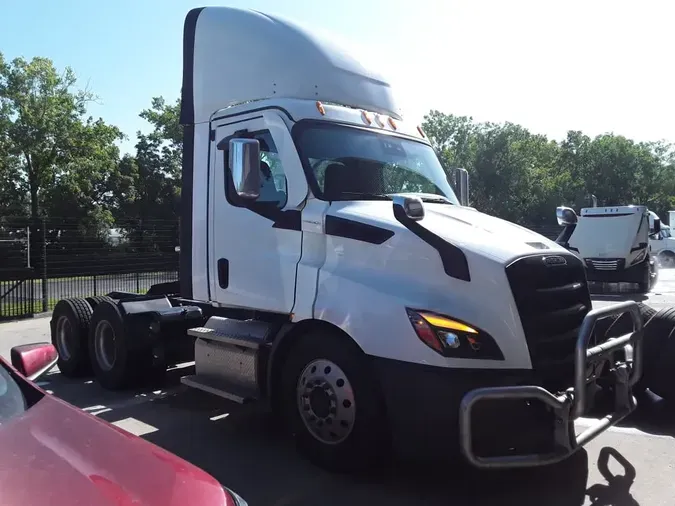 2023 FREIGHTLINER/MERCEDES CASCADIA PX11664ST
