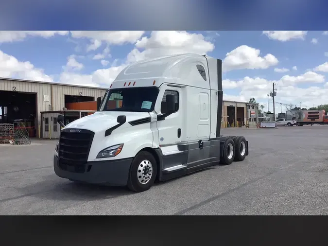 2022 Freightliner Cascadia 126