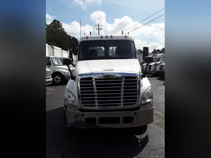 2017 FREIGHTLINER/MERCEDES CASCADIA 125