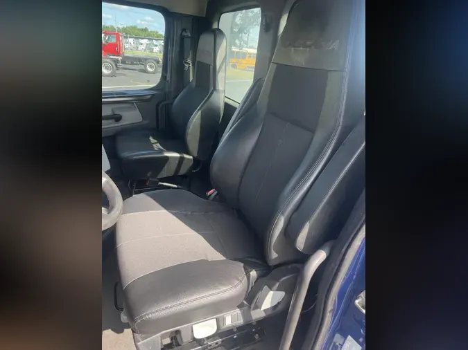 2022 Freightliner Cascadia