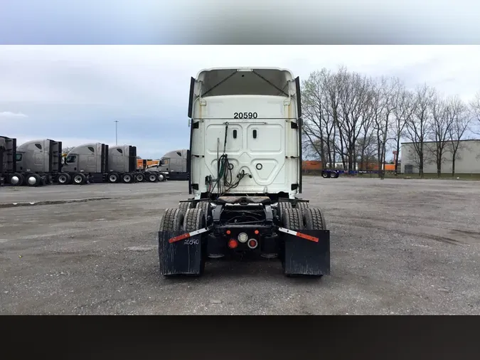 2021 Freightliner Cascadia 126