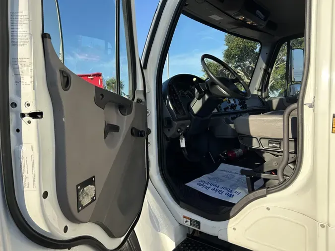 2020 Freightliner Business Class M2 106