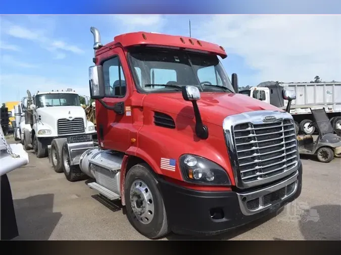 2017 FREIGHTLINER CASCADIA 113