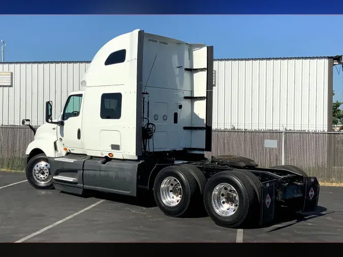 2022 INT LT625 6x4