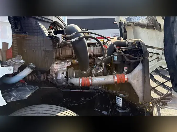 2019 FREIGHTLINER CA126