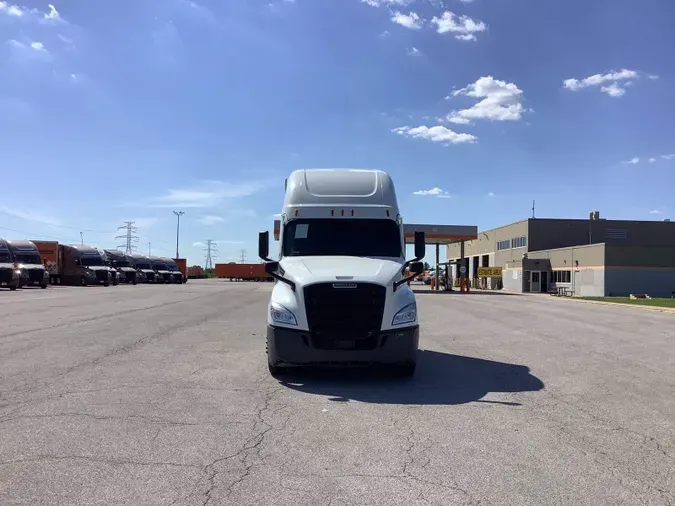 2022 Freightliner Cascadia 12624a4463b794ebd9d4b2fdd1606e6a8ca