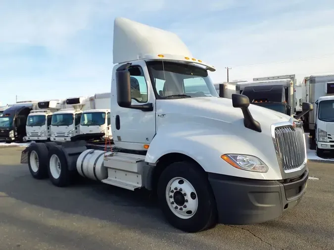 2019 NAVISTAR INTERNATIONAL LT625 DAYCAB T/A