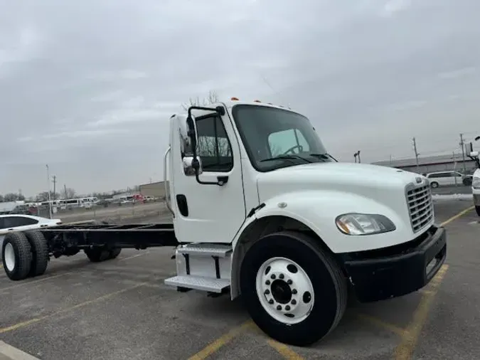 2018 FREIGHTLINER/MERCEDES M2 106