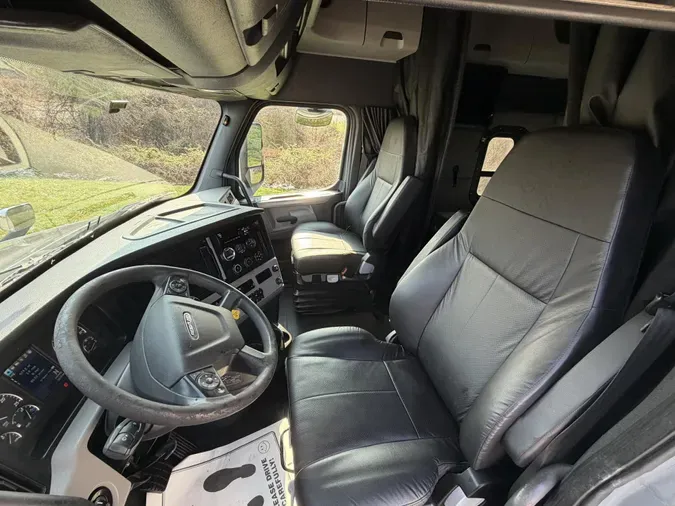 2020 Freightliner Cascadia24ab5010cca408981e8fd5f36a01d9ed