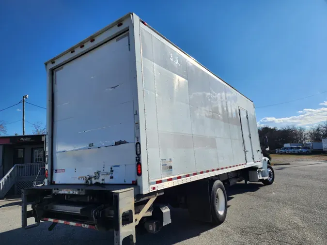 2016 FREIGHTLINER/MERCEDES M2 106