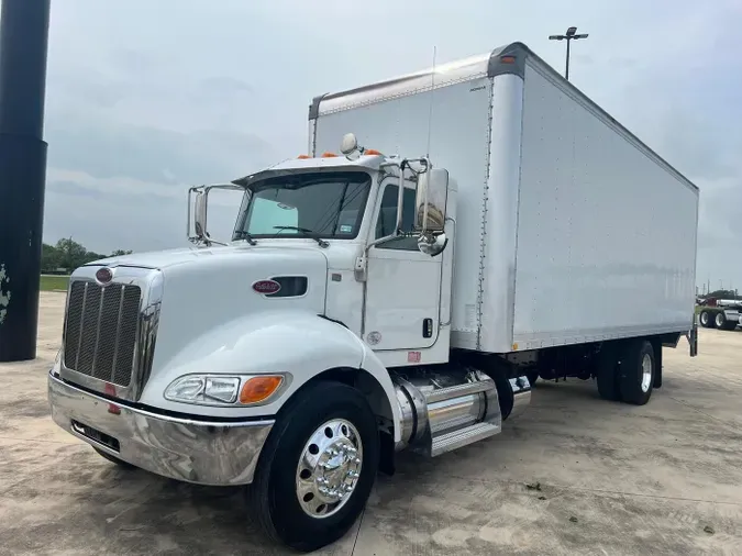 2022 Peterbilt 337