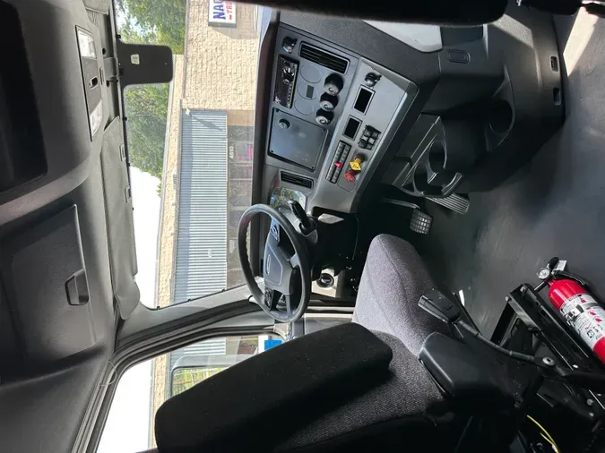 2019 Freightliner Cascadia 126