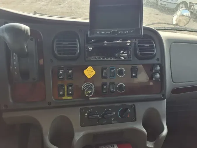 2019 FREIGHTLINER/MERCEDES M2 106