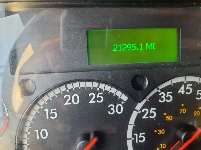 2020 FREIGHTLINER M2 106
