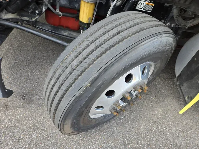 2021 Peterbilt 57924ba95da972762e0b5488ebf5e3d7b4a