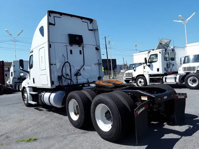 2018 FREIGHTLINER CASCADIA24bb15ca468b9fbd2916c18358e8b127