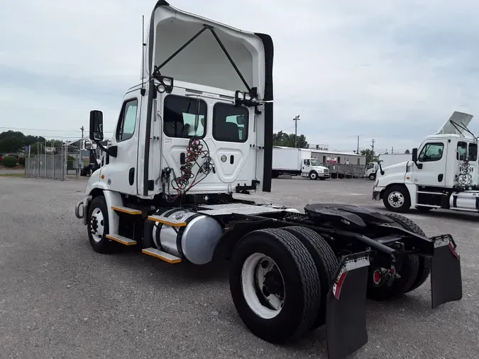 2018 FREIGHTLINER/MERCEDES CASCADIA 113