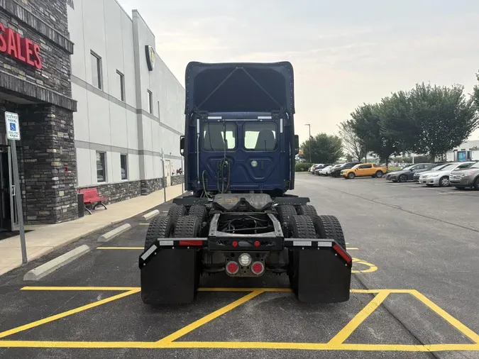 2022 Freightliner Cascadia