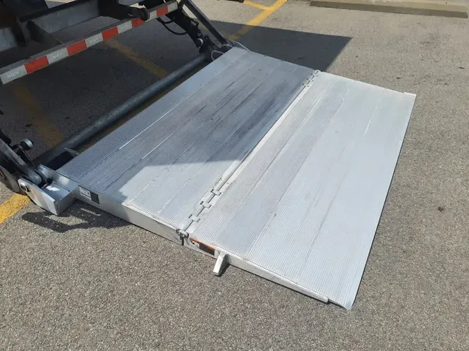 2019 NAVISTAR INTERNATIONAL 4300