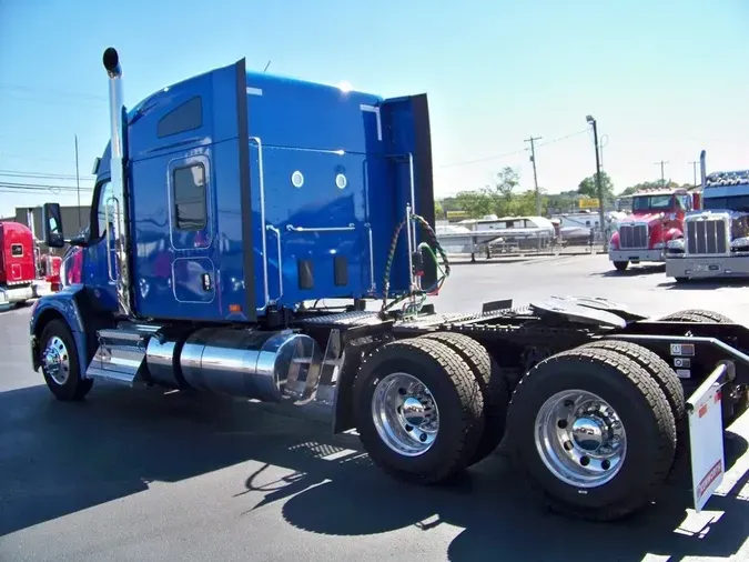 2025 Kenworth T680