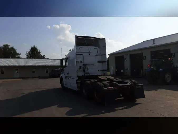2018 Volvo VNL 740