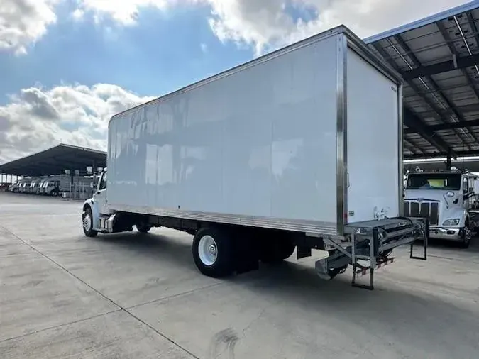 2022 Freightliner Business Class M2 106