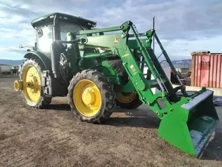 2015 John Deere 7210R