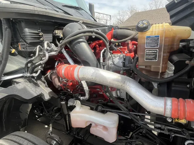 2022 International LT625