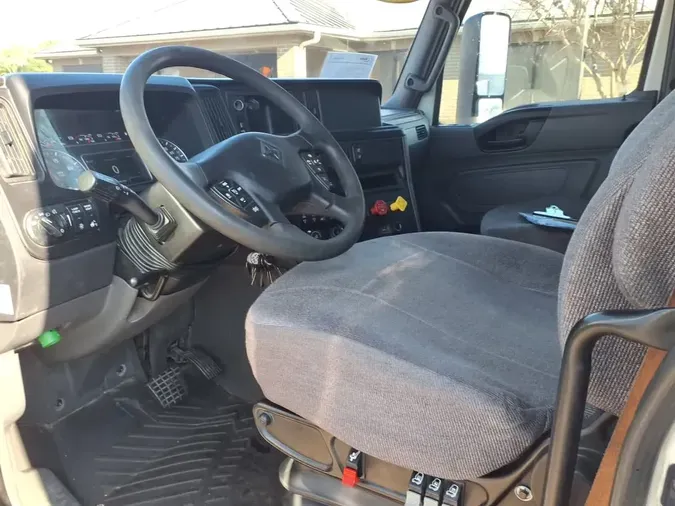 2020 NAVISTAR INTERNATIONAL LT625 SLPR CAB