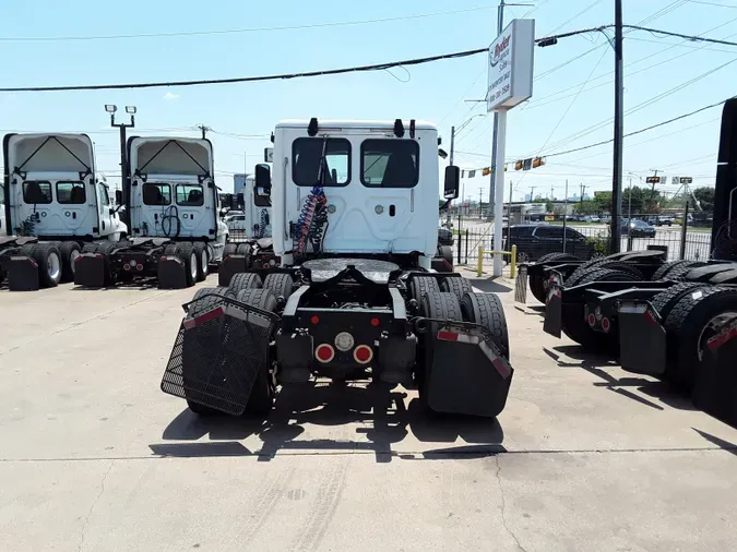 2018 FREIGHTLINER/MERCEDES CASCADIA 125