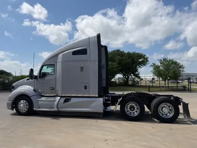 2022 Kenworth T680