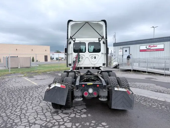 2020 FREIGHTLINER/MERCEDES CASCADIA 125