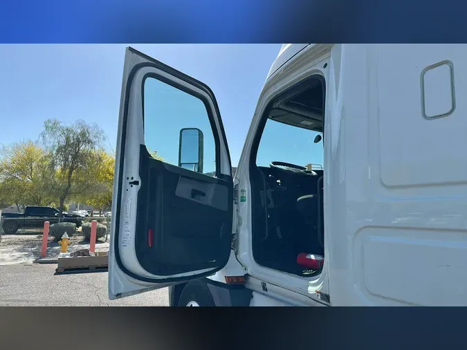 2020 Freightliner Cascadia