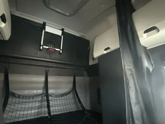 2022 Freightliner Cascadia 126