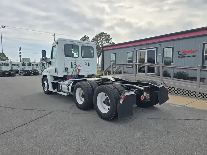 2019 FREIGHTLINER/MERCEDES CASCADIA 125