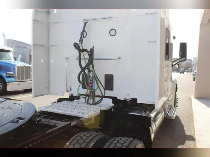 2022 Peterbilt 579