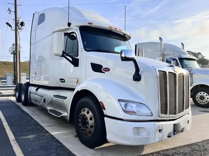 2022 Peterbilt 579