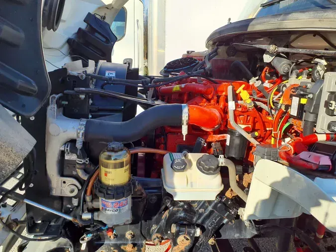 2016 FREIGHTLINER/MERCEDES M2 106