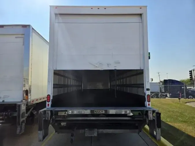 2022 Freightliner Business Class M2 106