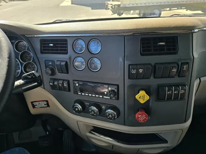 2022 Peterbilt 579
