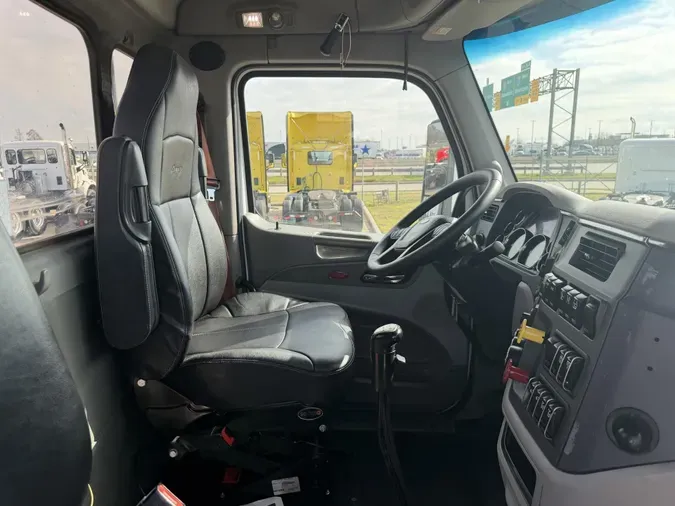 2020 Peterbilt 567