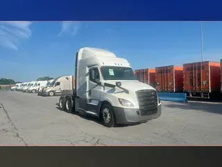 2020 Freightliner Cascadia 126