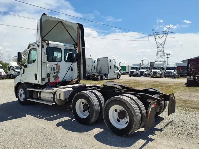 2020 FREIGHTLINER/MERCEDES NEW CASCADIA 11624ea99a2b7110d0182c44fa687436086