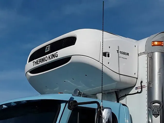 2019 FREIGHTLINER/MERCEDES M2 106
