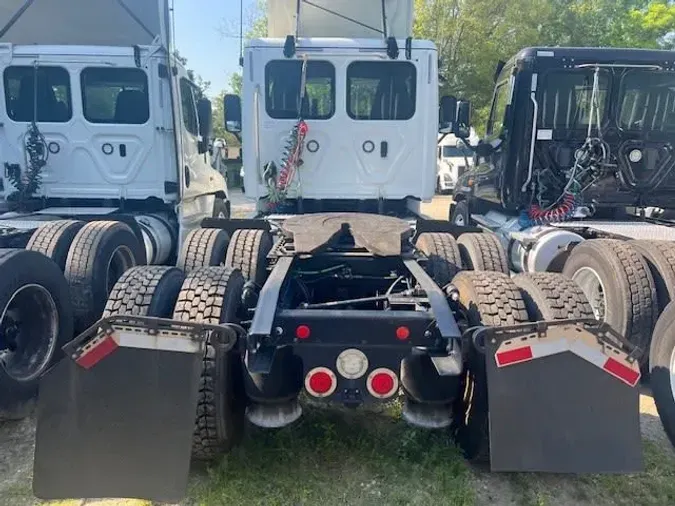 2019 FREIGHTLINER/MERCEDES CASCADIA 125