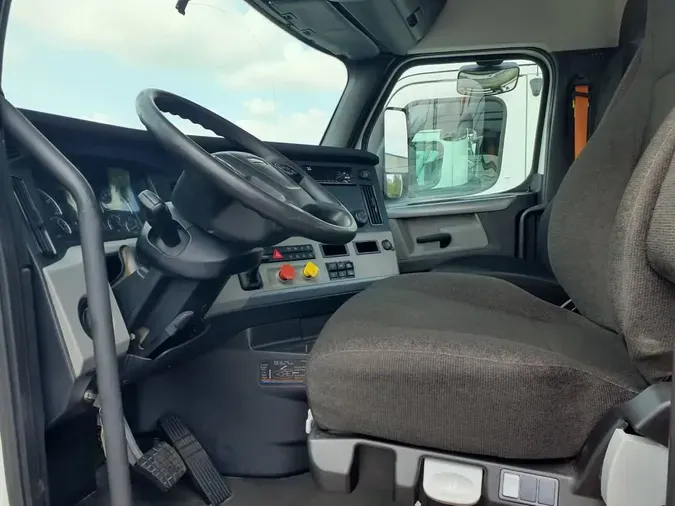2019 FREIGHTLINER/MERCEDES NEW CASCADIA PX1266424f5ad12906c4eb410a923170f6e2c3f