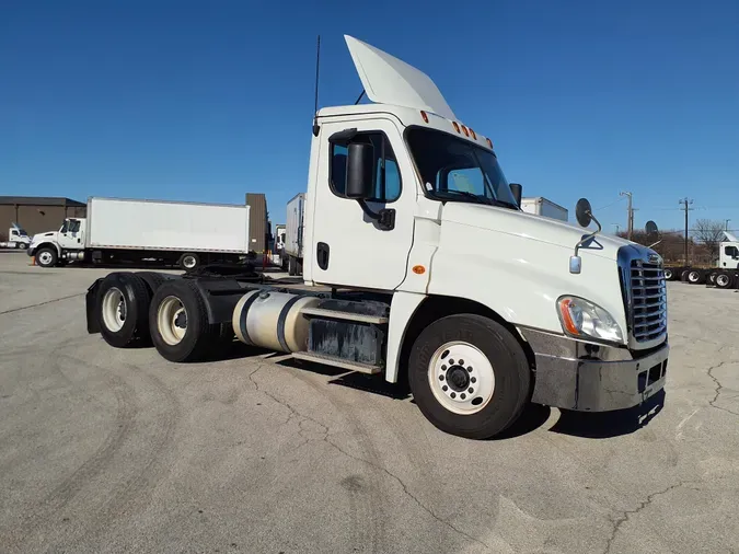 2018 FREIGHTLINER/MERCEDES CASCADIA 125