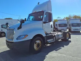2021 NAVISTAR INTERNATIONAL LT625 DAYCAB S/A