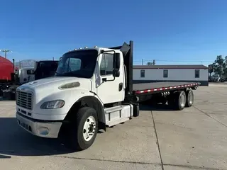 2019 Freightliner Business Class M2 106