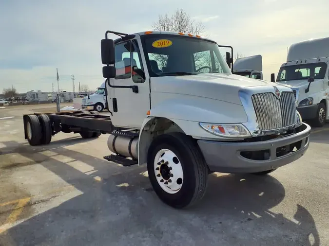2019 NAVISTAR INTERNATIONAL 4300